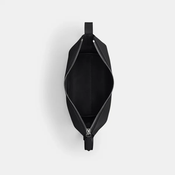 Mott Sling Bag 22 - Black